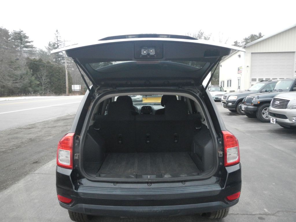 2013 Jeep Compass Image 32