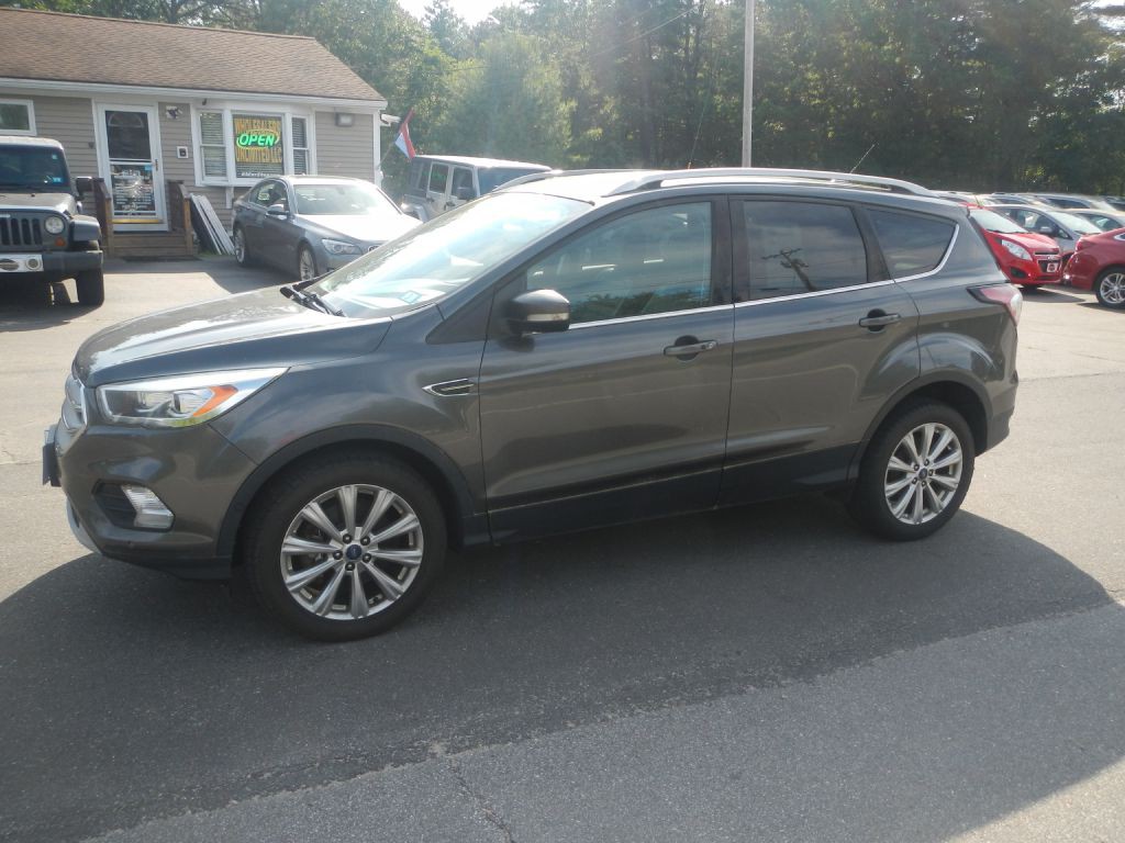 2017 Ford Escape Image 2