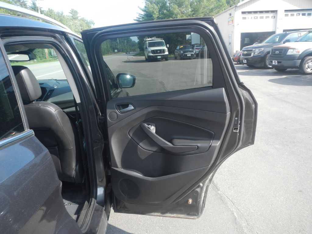 2017 Ford Escape Image 24