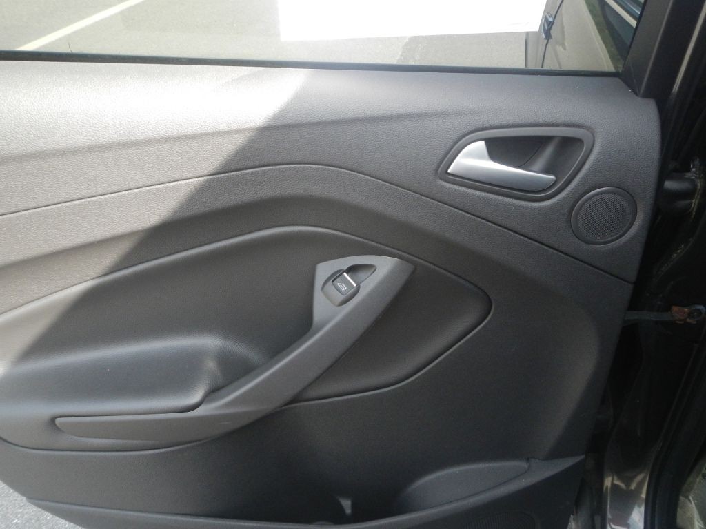 2017 Ford Escape Image 41