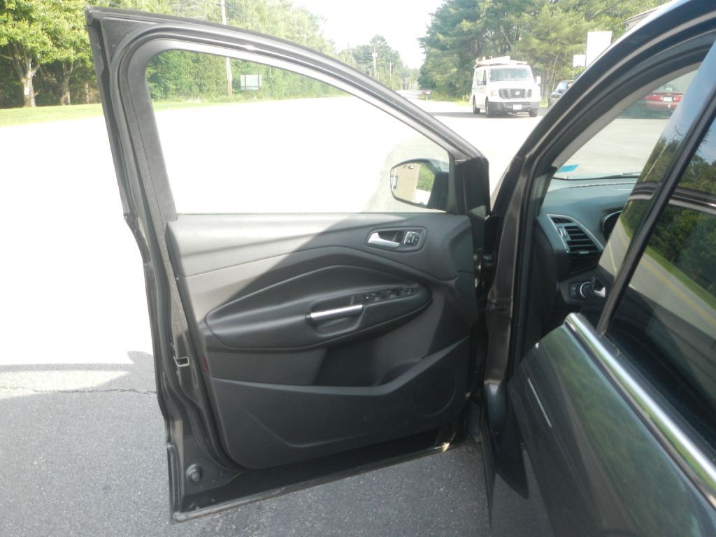 2017 Ford Escape Image 47