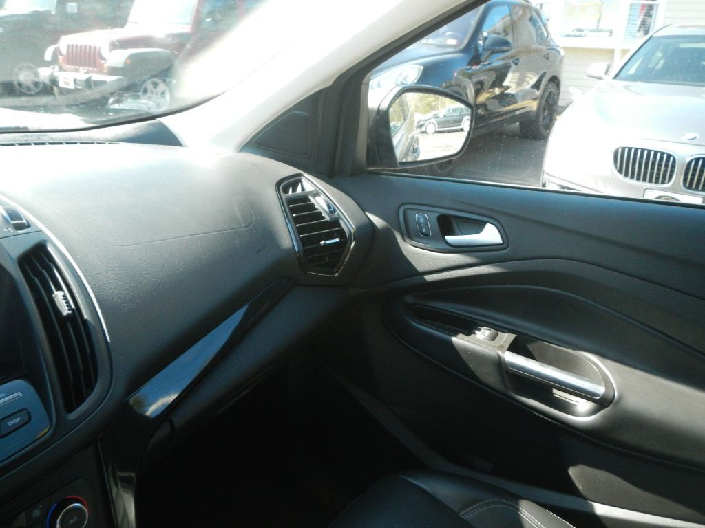 2017 Ford Escape Image 21