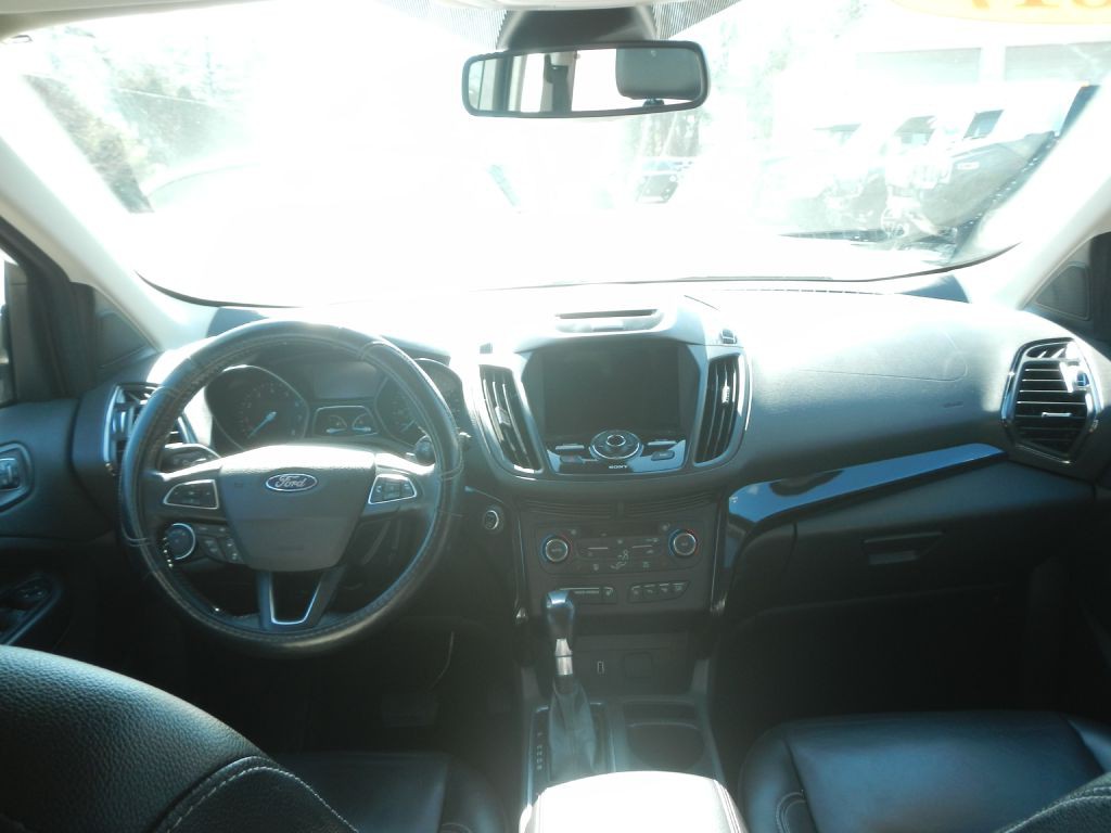 2017 Ford Escape Image 32