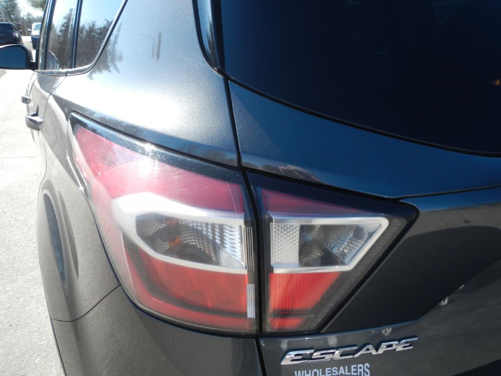 2017 Ford Escape Image 34