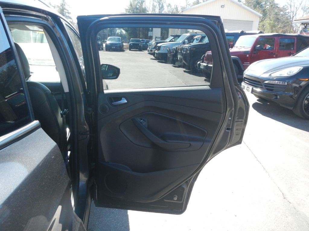 2017 Ford Escape Image 47