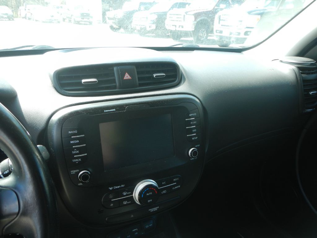 2018 Kia Soul Image 17