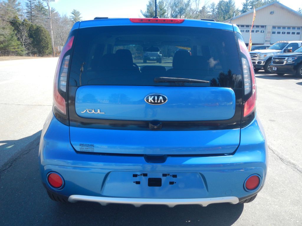 2018 Kia Soul Image 32