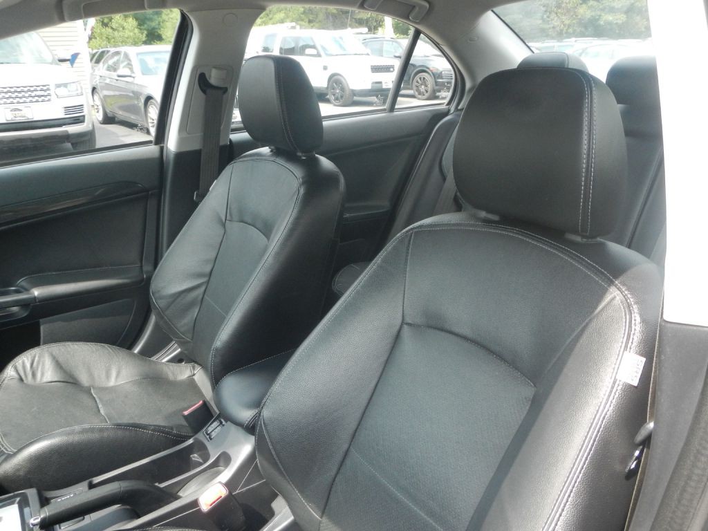 2016 Mitsubishi Lancer Image 3