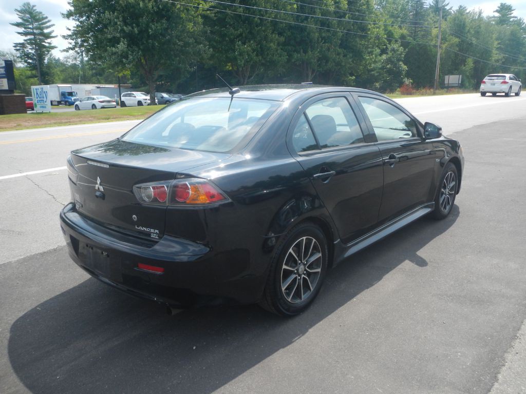 2016 Mitsubishi Lancer Image 7