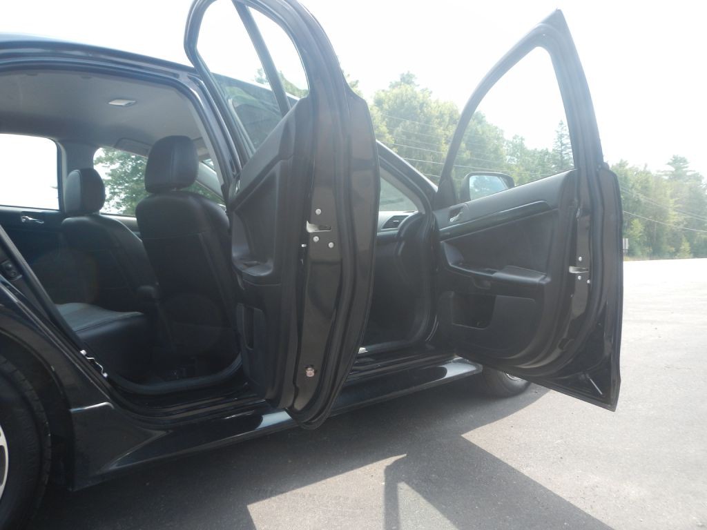 2016 Mitsubishi Lancer Image 14