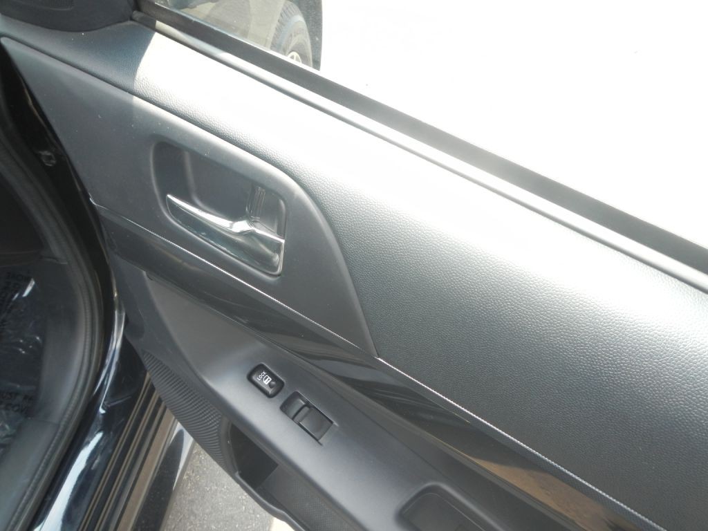 2016 Mitsubishi Lancer Image 16