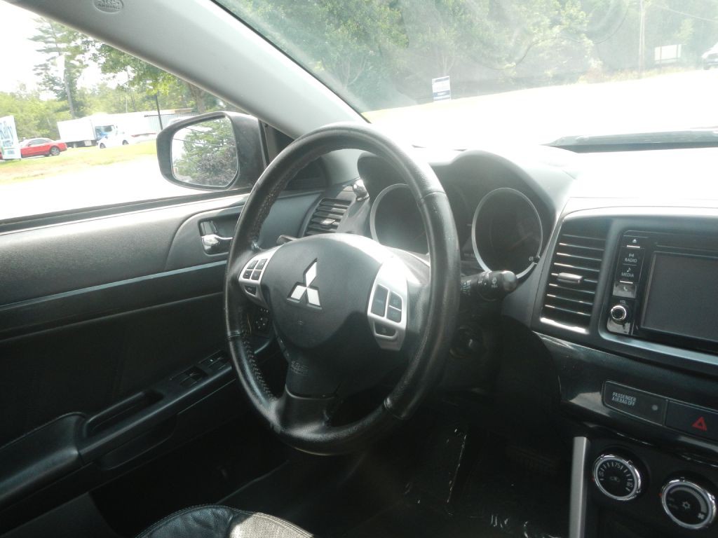 2016 Mitsubishi Lancer Image 20