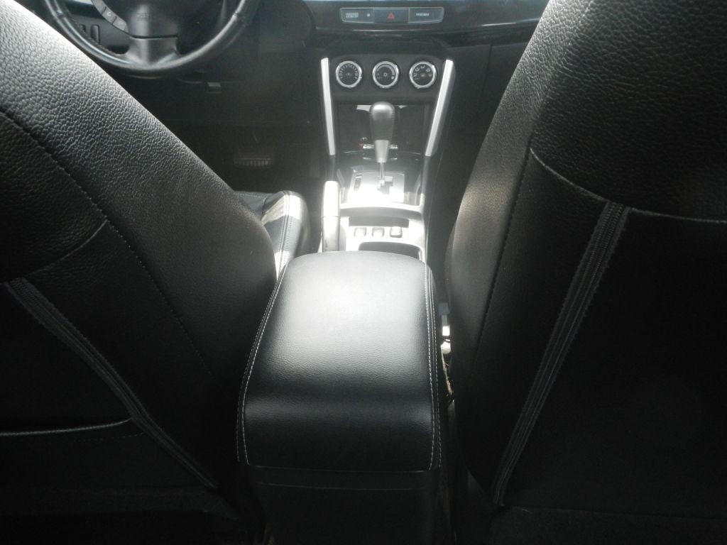 2016 Mitsubishi Lancer Image 28