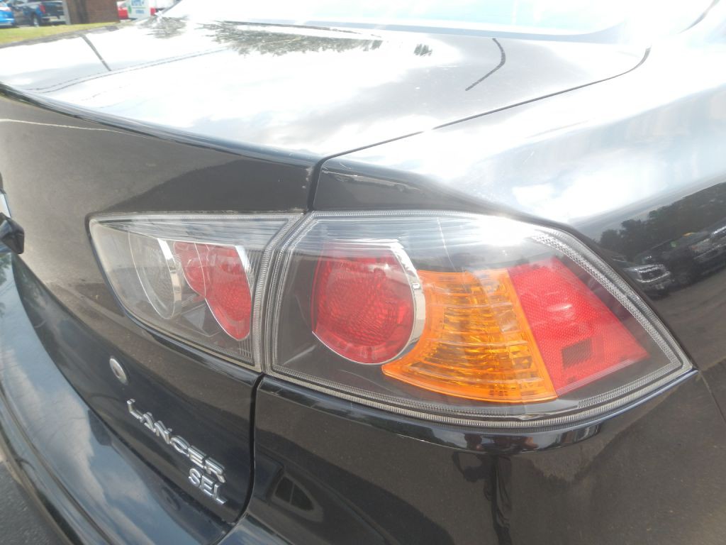 2016 Mitsubishi Lancer Image 31