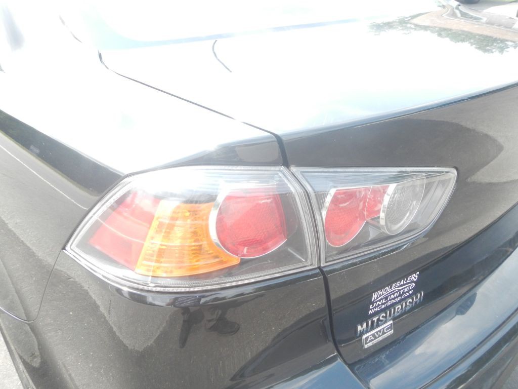 2016 Mitsubishi Lancer Image 32