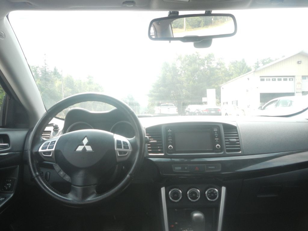 2016 Mitsubishi Lancer Image 46