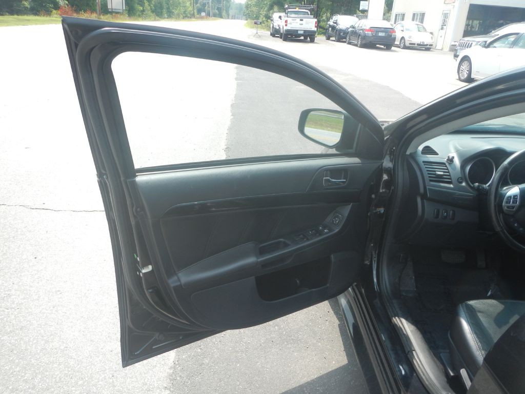 2016 Mitsubishi Lancer Image 47
