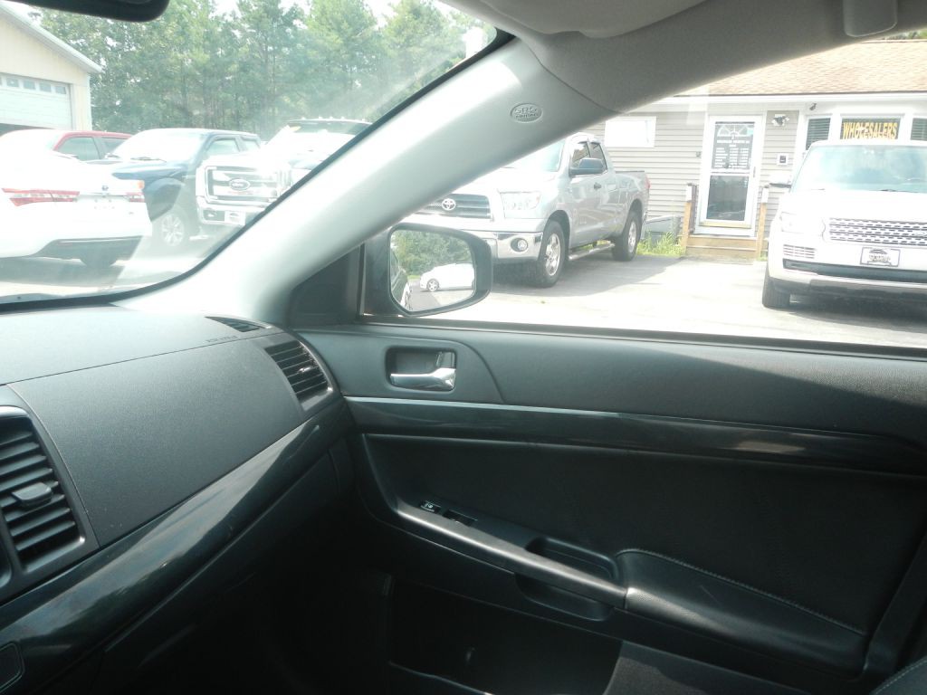 2016 Mitsubishi Lancer Image 50
