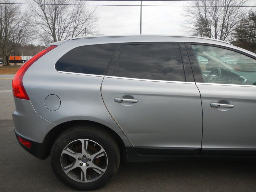 2013 Volvo XC60 Image 11