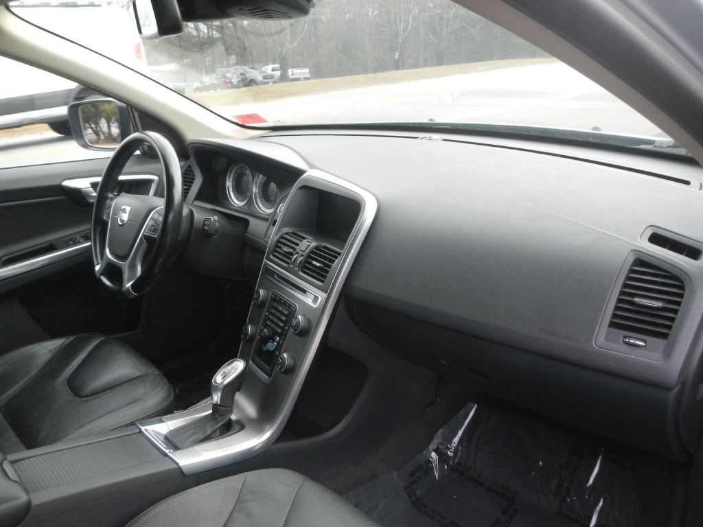 2013 Volvo XC60 Image 18