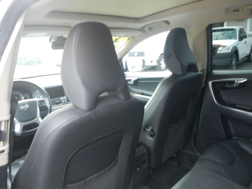 2013 Volvo XC60 Image 42