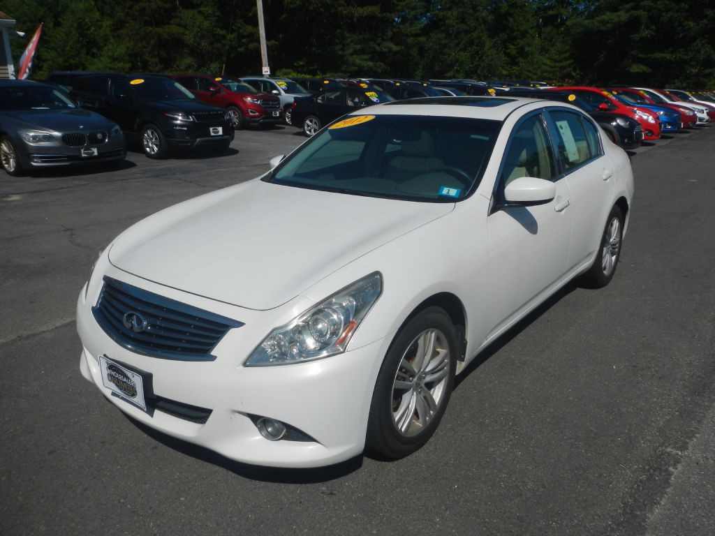 2012 INFINITI G37 Image 2