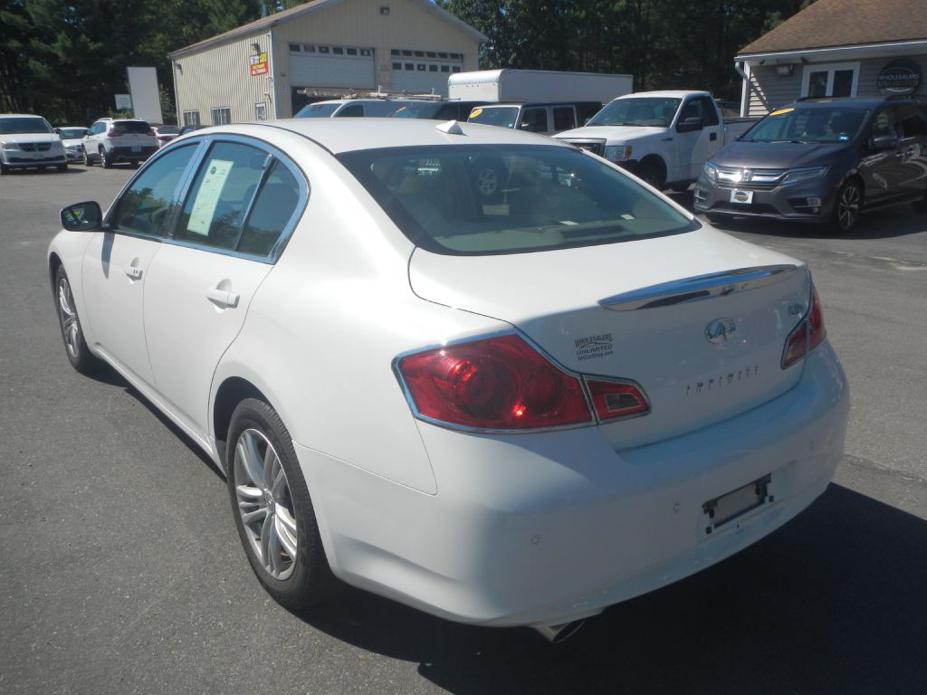 2012 INFINITI G37 Image 6