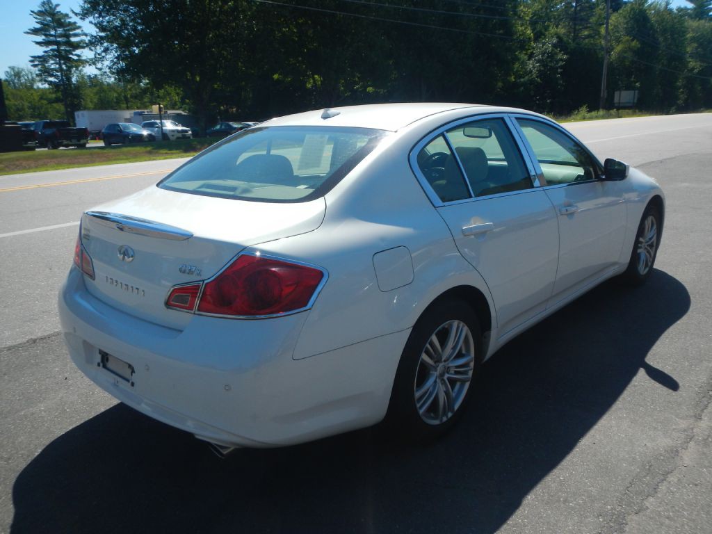 2012 INFINITI G37 Image 7