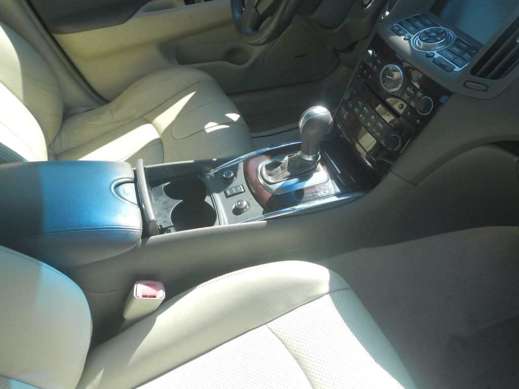 2012 INFINITI G37 Image 25