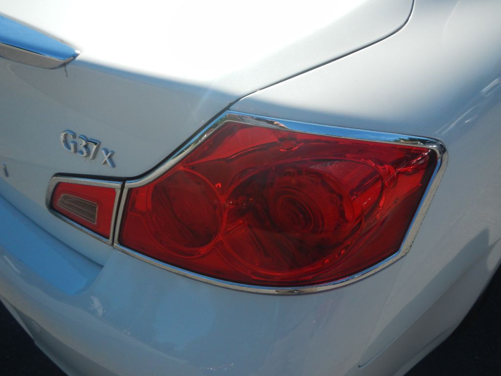 2012 INFINITI G37 Image 35