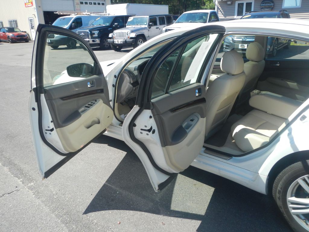 2012 INFINITI G37 Image 43