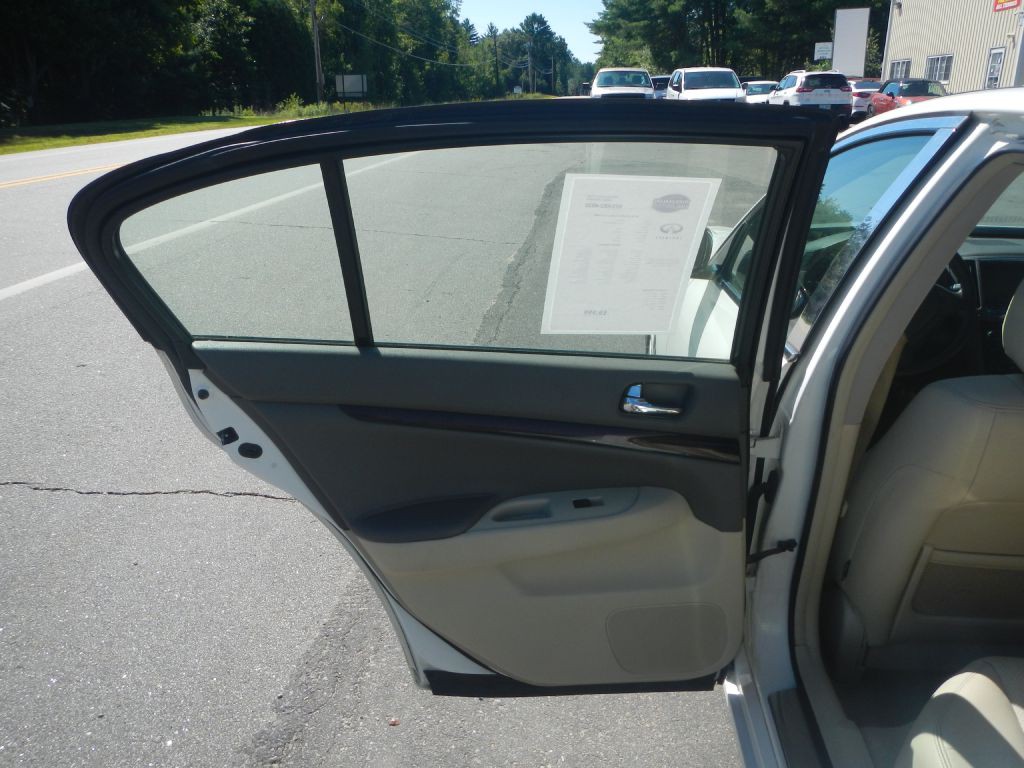2012 INFINITI G37 Image 45
