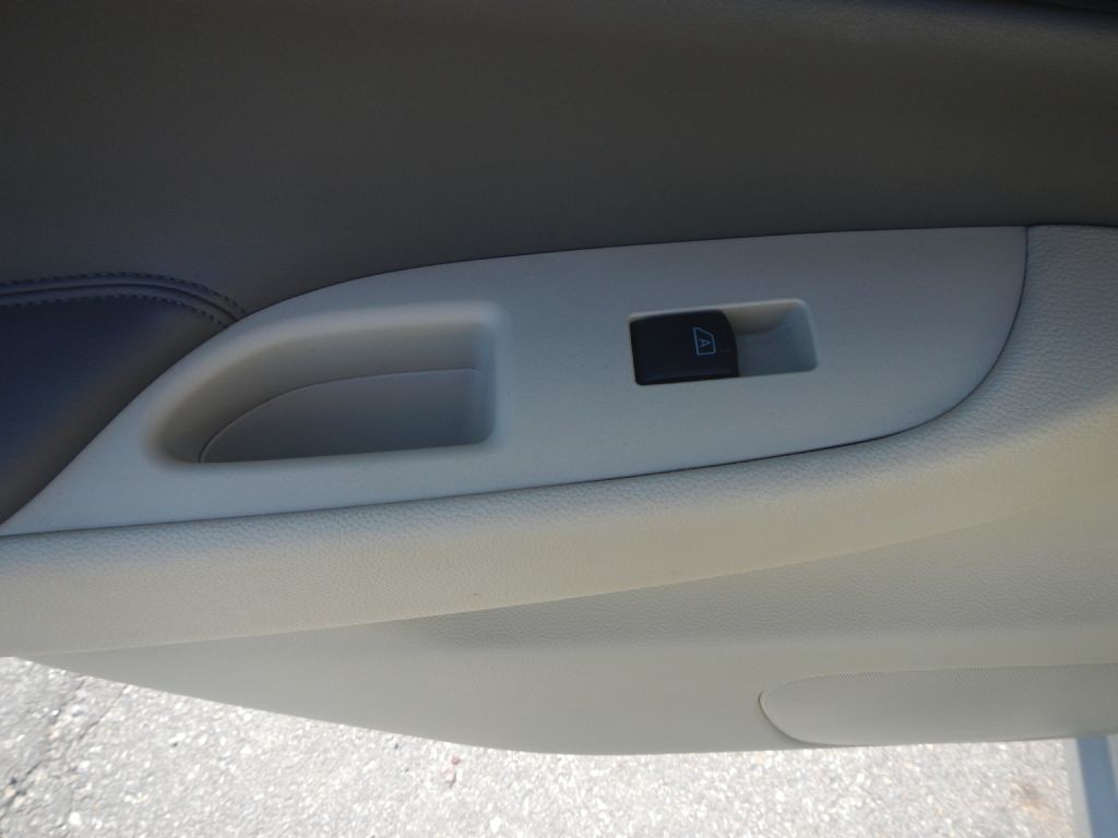2012 INFINITI G37 Image 46