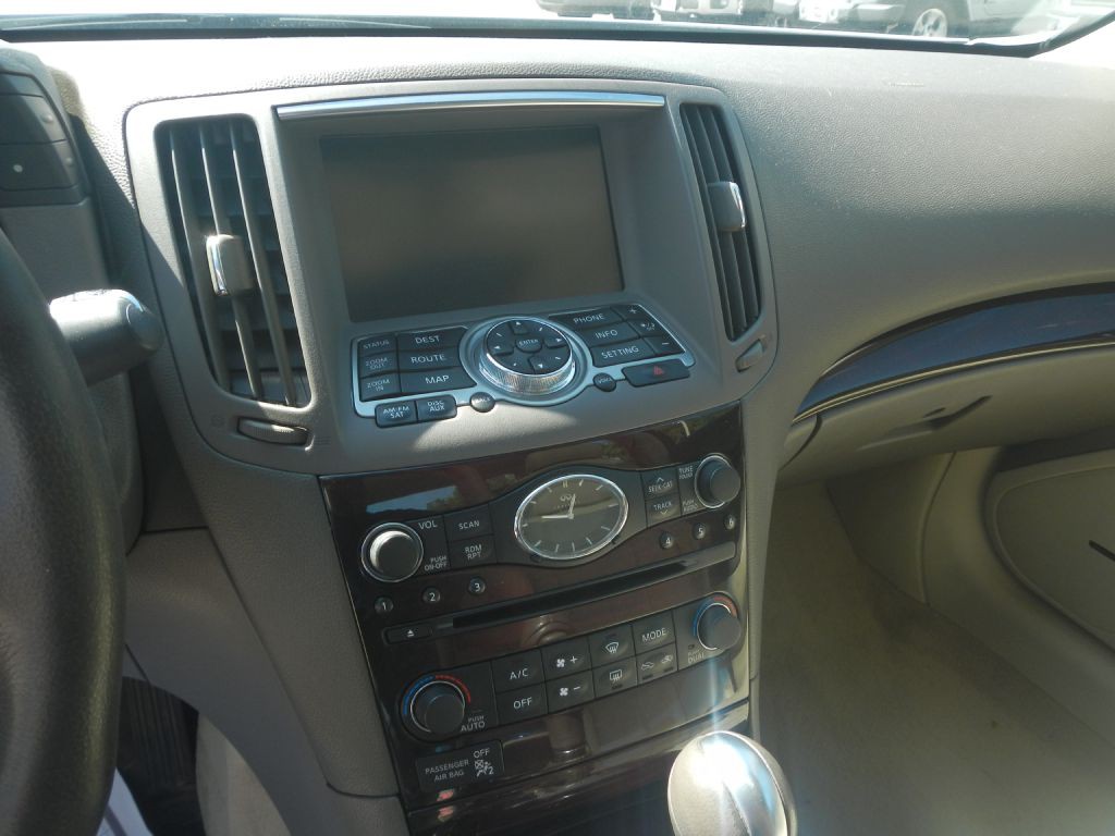 2012 INFINITI G37 Image 60