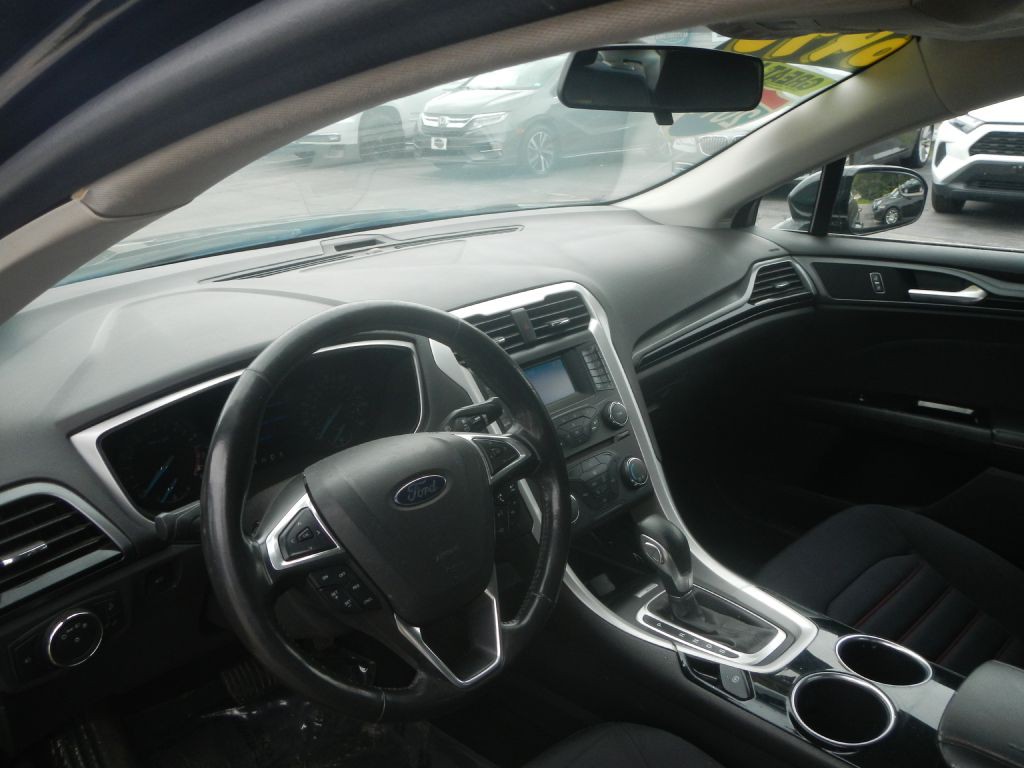 2014 Ford Fusion Image 3