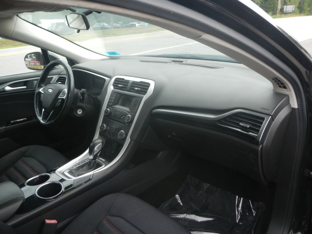 2014 Ford Fusion Image 10