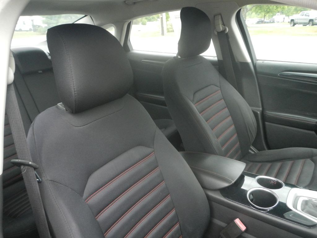 2014 Ford Fusion Image 18