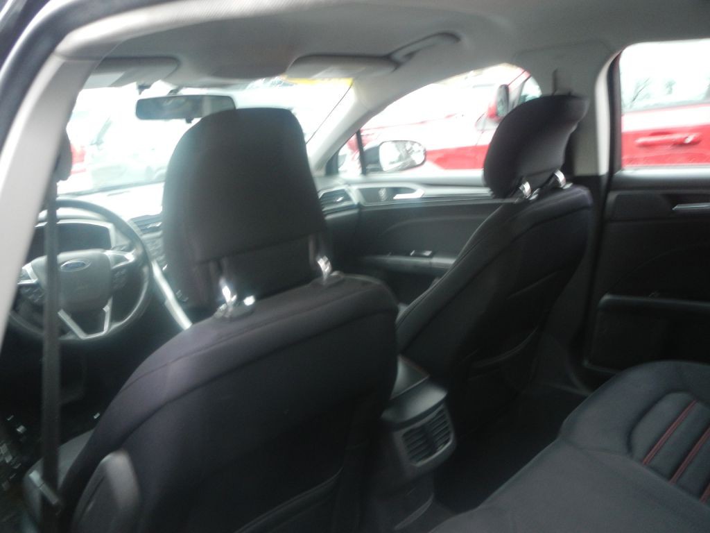 2014 Ford Fusion Image 11