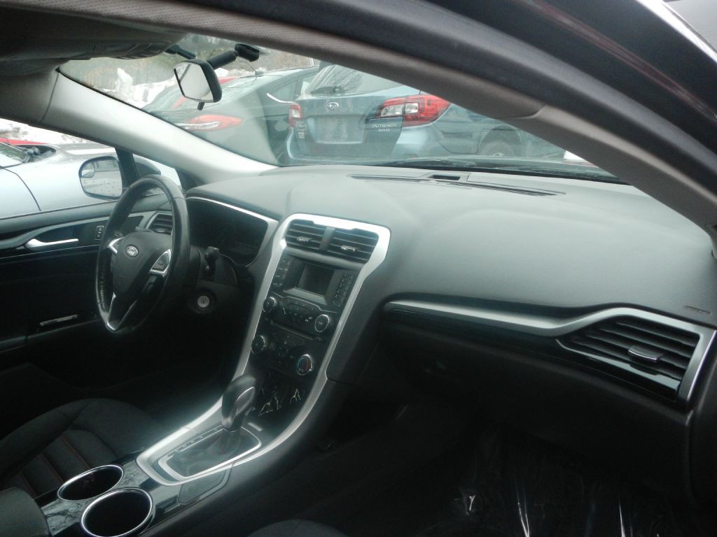 2014 Ford Fusion Image 17