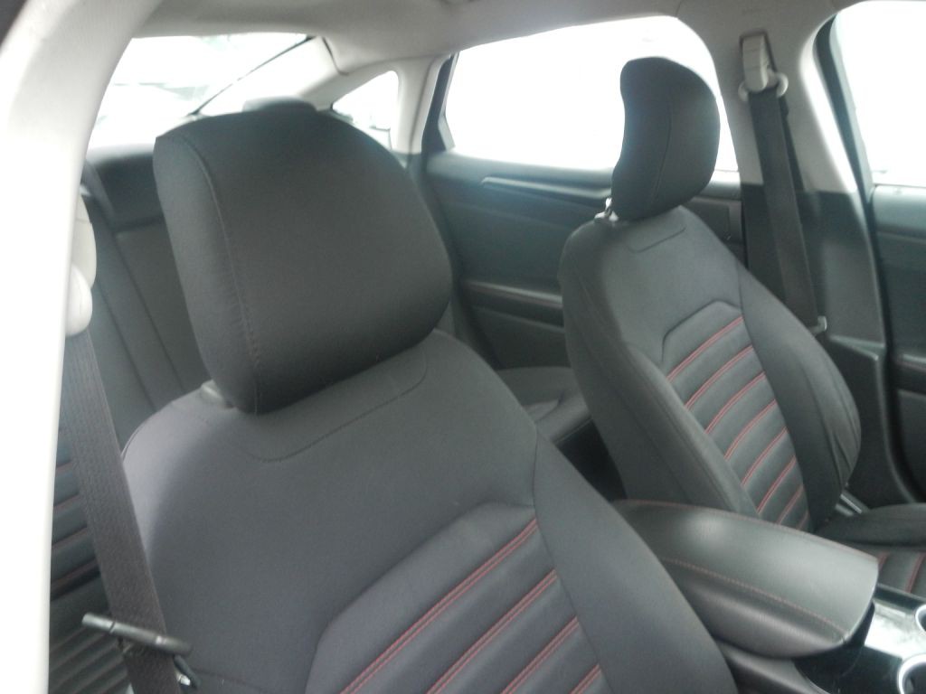 2014 Ford Fusion Image 19