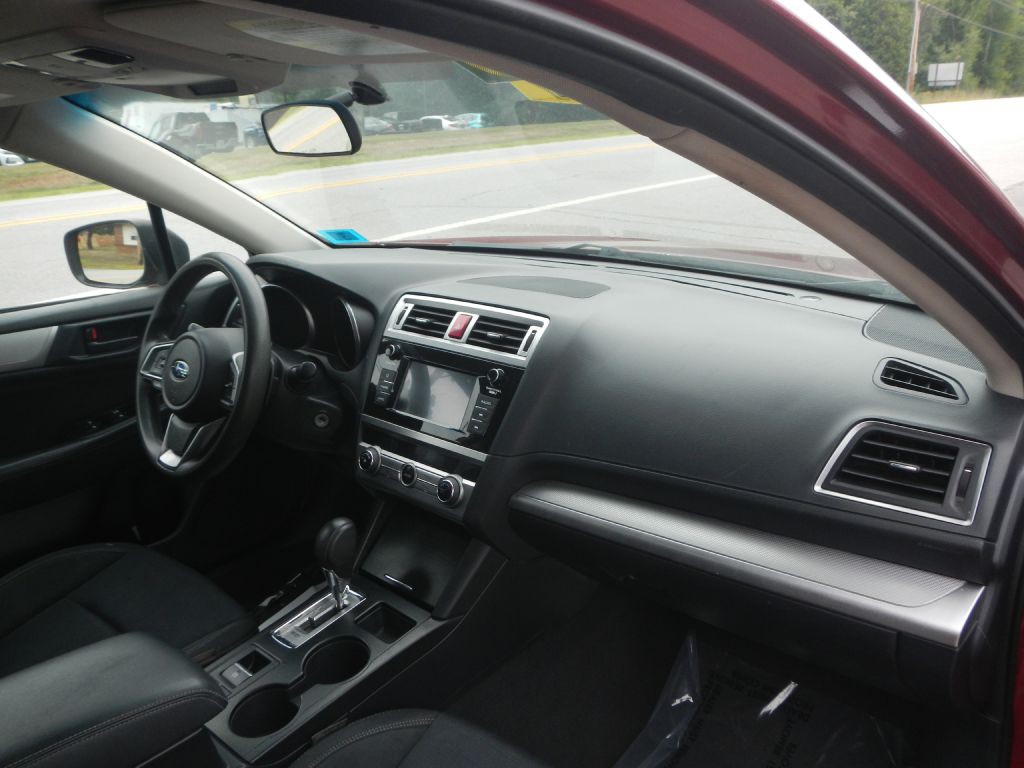 2018 Subaru Legacy Image 4