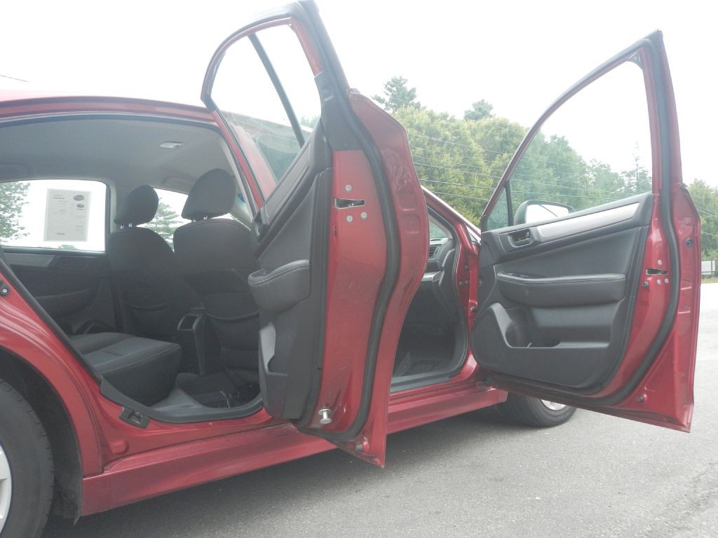 2018 Subaru Legacy Image 16