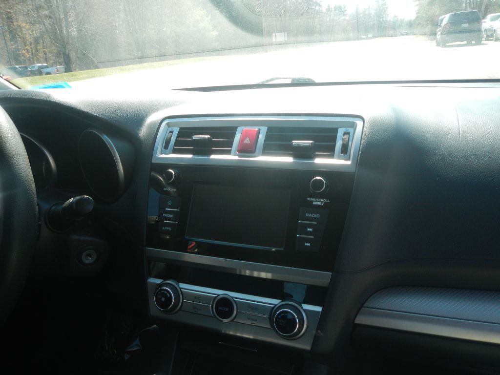 2018 Subaru Legacy Image 21