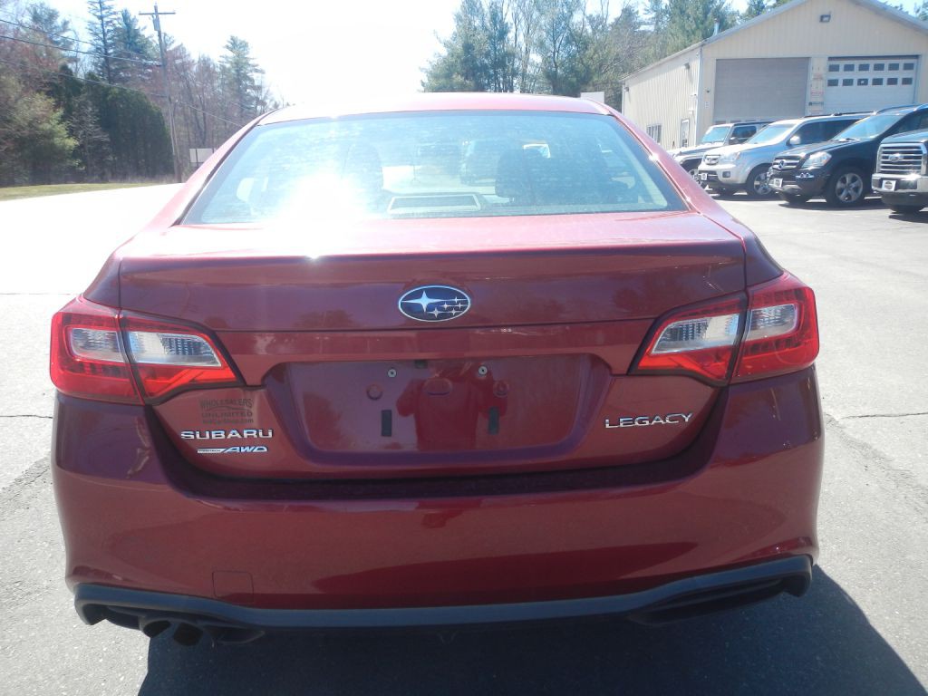 2018 Subaru Legacy Image 32