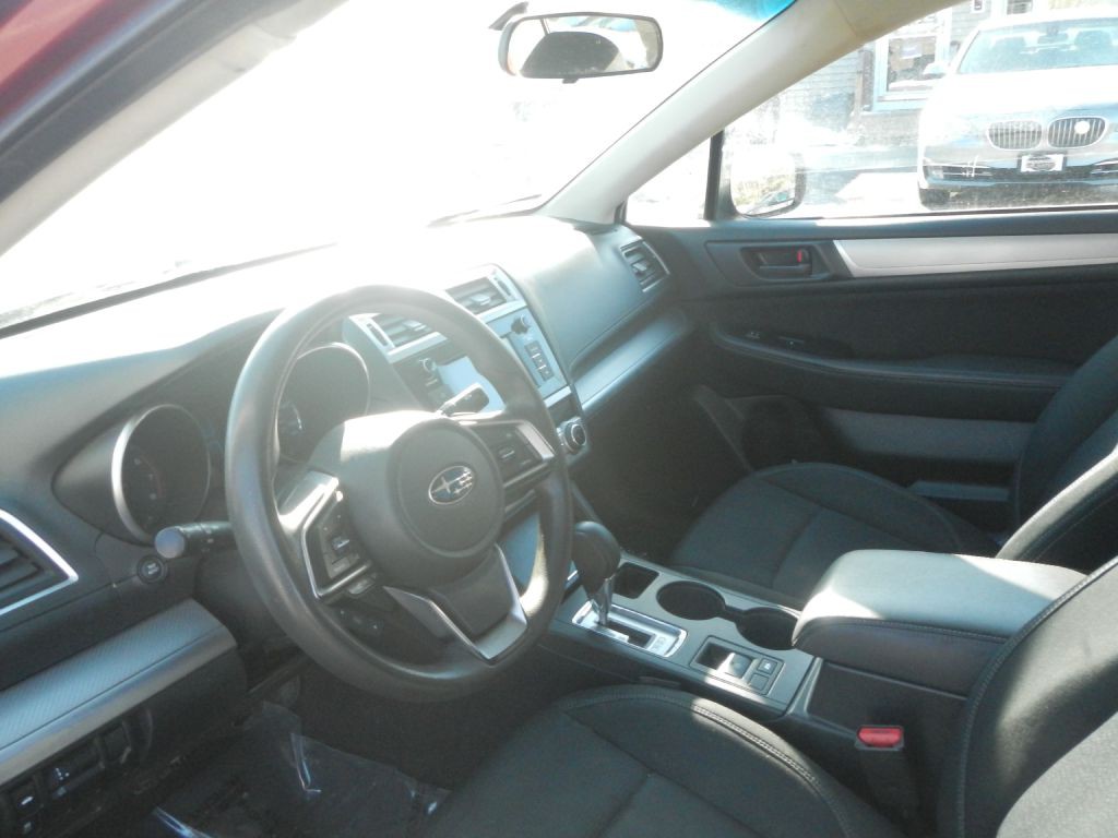 2018 Subaru Legacy Image 15