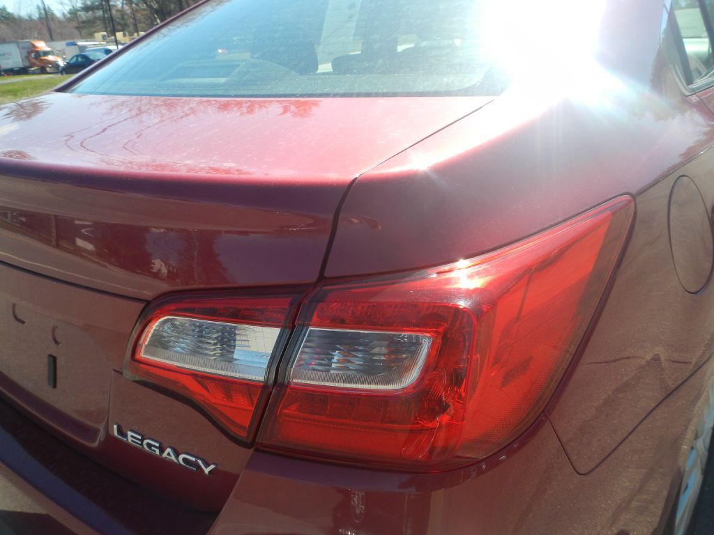 2018 Subaru Legacy Image 29