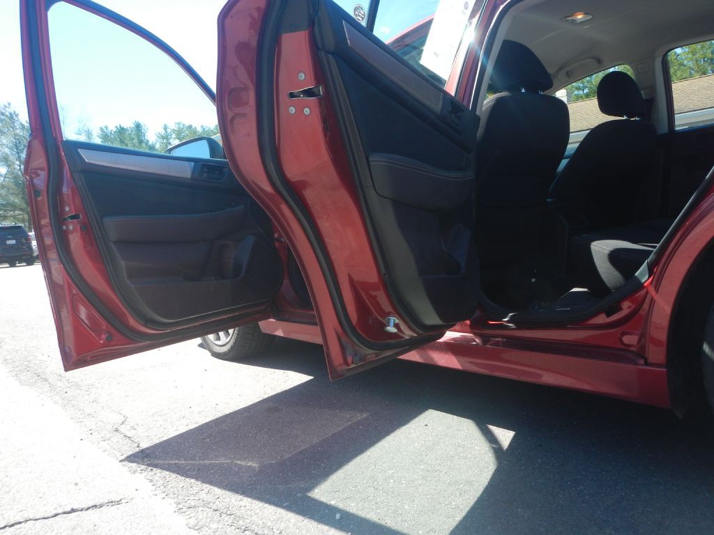 2018 Subaru Legacy Image 38