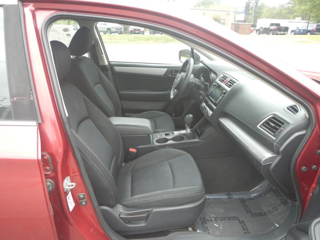 2018 Subaru Legacy Image 16