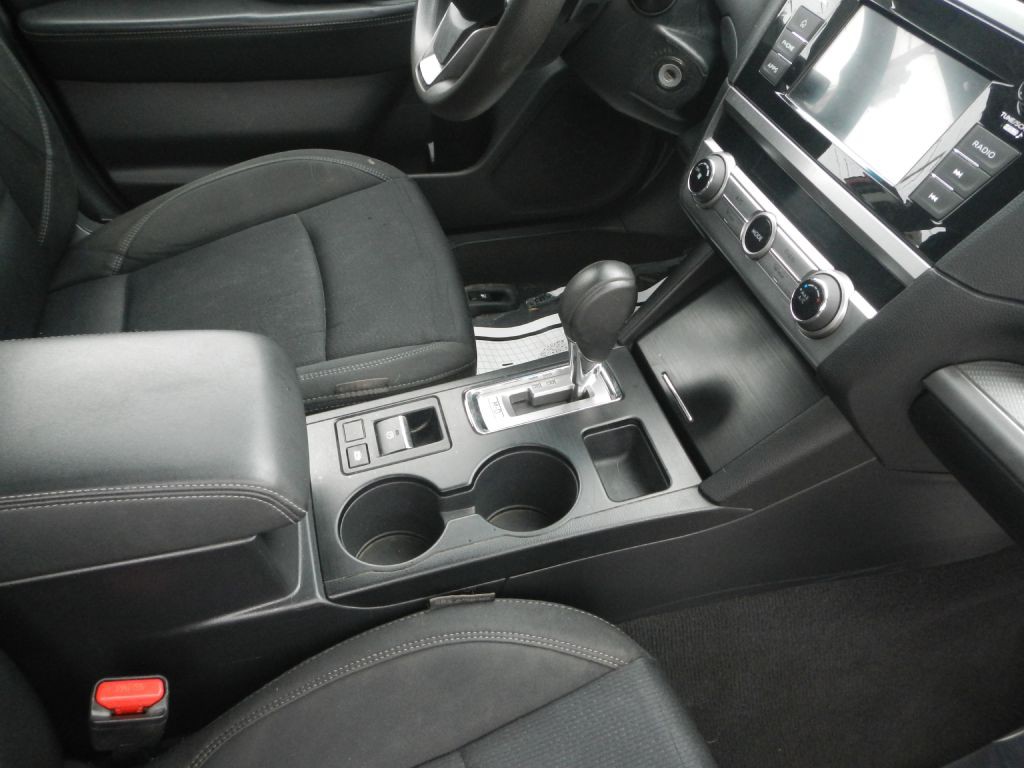 2018 Subaru Legacy Image 21