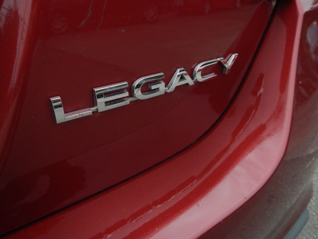 2018 Subaru Legacy Image 30